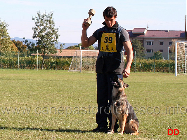 enrico-barbanera-con-quendy-della-decima-mas-09.jpg - Enrico Barbanera con Quendy della Decima Mas (B punti 83)