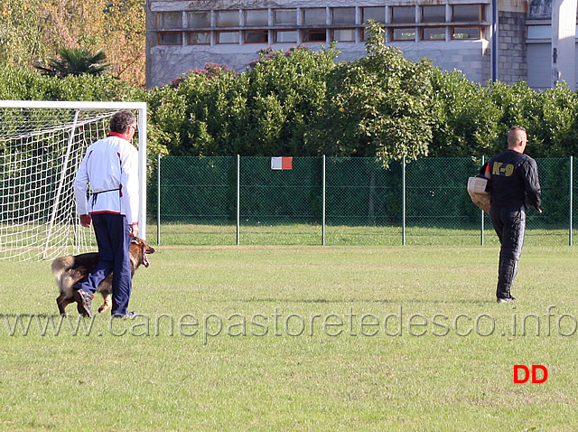 mauro-frison-con-y-polo-aus-der-konigshole-02.jpg - Mauro Frison con Y Polo aus der Konigshole (C punti 95)