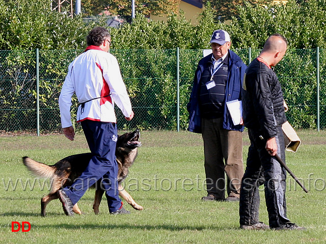 mauro-frison-con-y-polo-aus-der-konigshole.jpg - Mauro Frison con Y Polo aus der Konigshole (C punti 95)