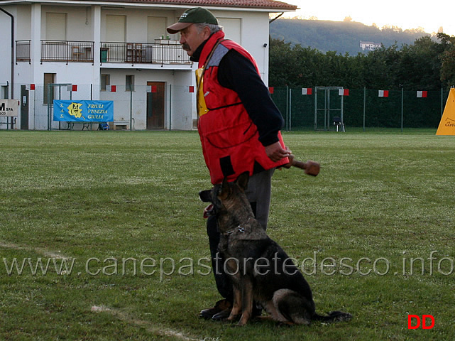 renzo-kocina-con-vinie-di-dranael-08.jpg - Renzo Kocina con Vinie di Dranael (B punti 70)