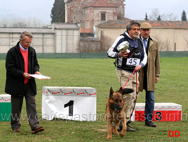 artu-di-casa-nappi-02.jpg - Artù di Casa Nappi con i giudici Gabriele Pettinaroli e Luciano Musolino