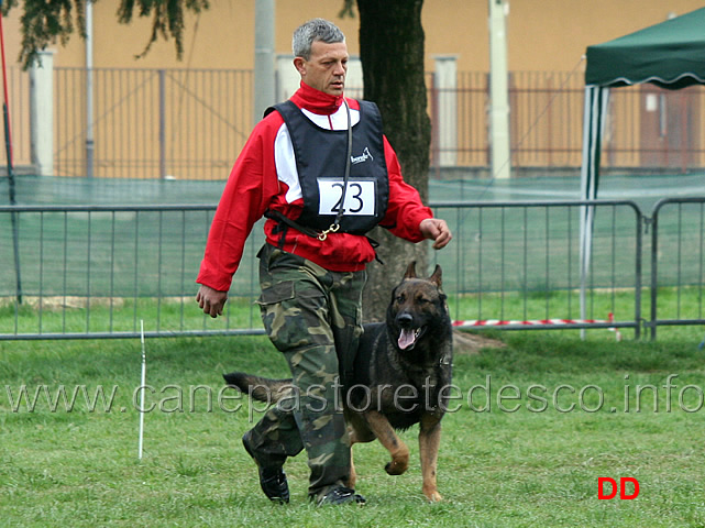 maurizio-buzzegoli-con-heiko-della-decima-mas-B84-IPO2.jpg - Maurizio Buzzegoli con Heiko della Decima Mas IPO2 (B punti 84)