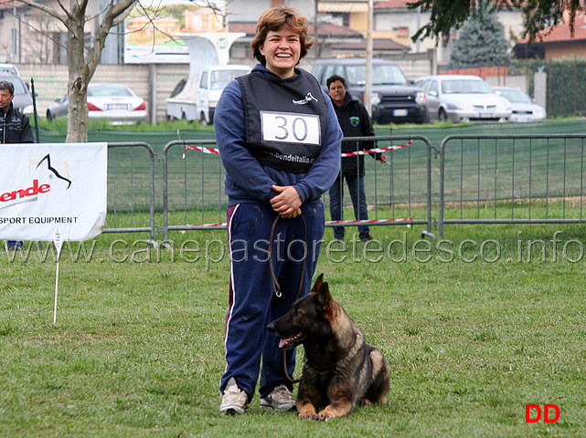 silvia-peron-con-raja-della-zattera-B92-IPO2-20.jpg - Silvia Peron con Raja della Zattera IPO2 (B punti 92 miglior obbedienza)