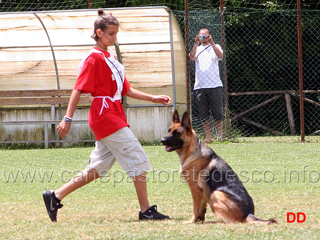 lucrezia-loizzi-con-shakira-esordienti-03.jpg - Lucrezia Loizzi con Shakira. Esordienti.