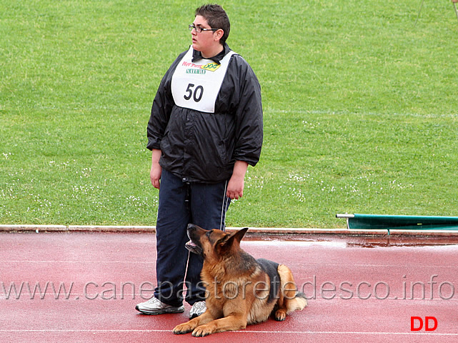 262.jpg - Pasquale Abagnale con Omer (detto Rocky) IPO2