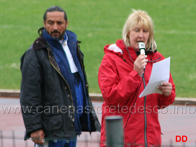 282.jpg - Il direttore di campo Giuseppe D'Urbino con il Responsabile Nazionale Obedience Anaela Tuzzi