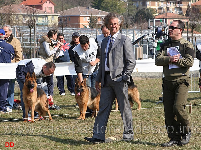 111.jpg - L' elegantissimo giudice Giuseppe Paffoni