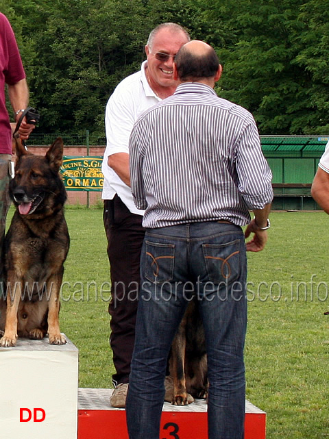 luciano-musolino-premia-franco-di-vito-con-chito-3-IPO3.jpg - Luciano Musolino premia Franco Di Vito con Chito 3  in IPO3