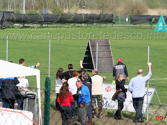 195.jpg - Foto d'ambiente. Il campo di gara