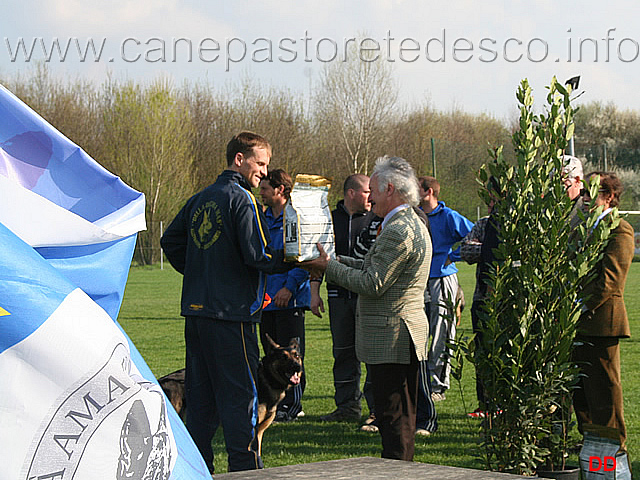 250.jpg - IPO1 6° classificato Massimo Visintin con Elena della Decima Mas