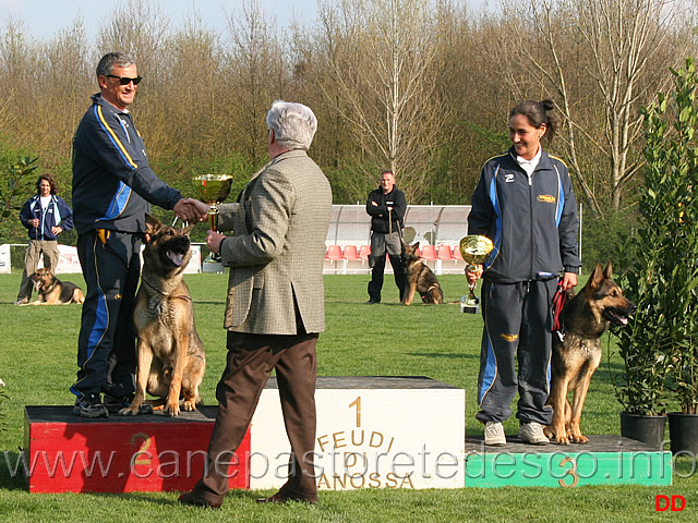 258.jpg - Premiazione IPO1. 2° classificato. Daniele Barbanera con Fly della Decima Mas