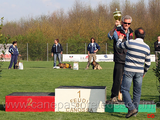 286.jpg - Premiazione IPO3: 3° classificato Valerio Buratti con Kim