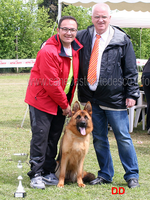 tony-de-pace-bolla-del-rione-antico-il-giudice-knaul.jpg - Tony De Pace con Bolla del Rione Antico e  il giudice Franz-Peter Knaul 