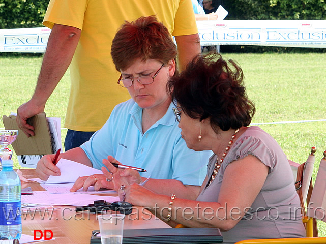 la-signora-pagin-e-la-signora-bordignon-insostituibii-segretarie-di-ring.jpg - La signora Pagin e la signora Bordignon insostituibili segretarie di ring