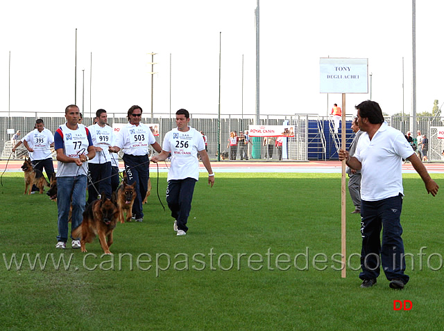 001.jpg - Gruppo di riproduzione di Tony degli Achei